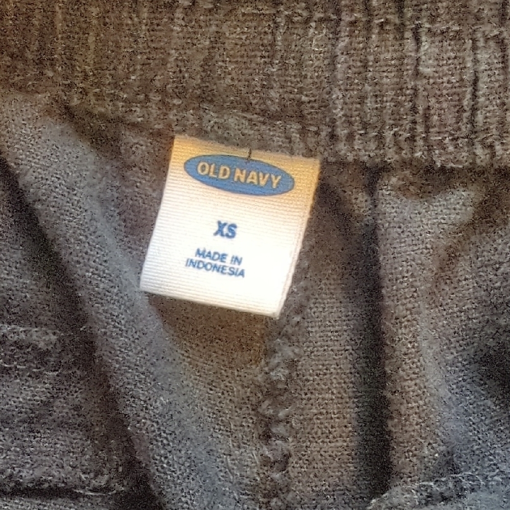 Old Navy Black Women's Linen Blend Shorts - Picture 2 of 3